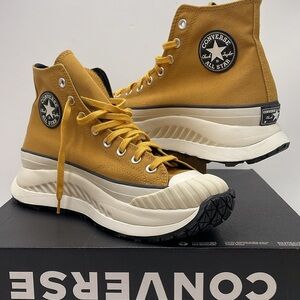 Converse Men’s CHUCK 70 AT-CX HI BURNT HONEY/THRIFTSHOP YELLOW A02778C Platforms
